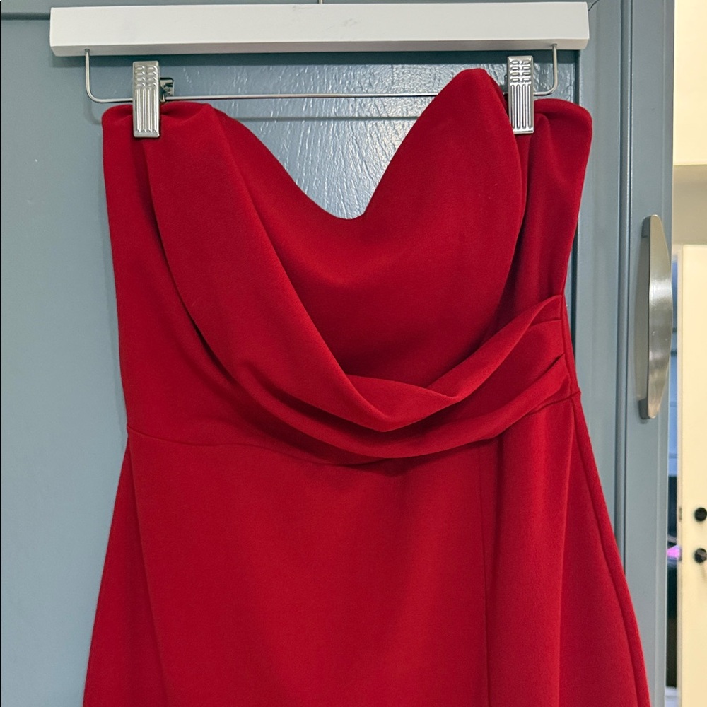 Elegant Red Strapless Dress